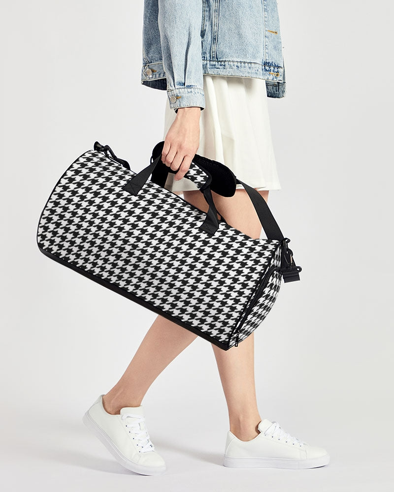 V Legend NYC Stylist Sports Duffle Bag