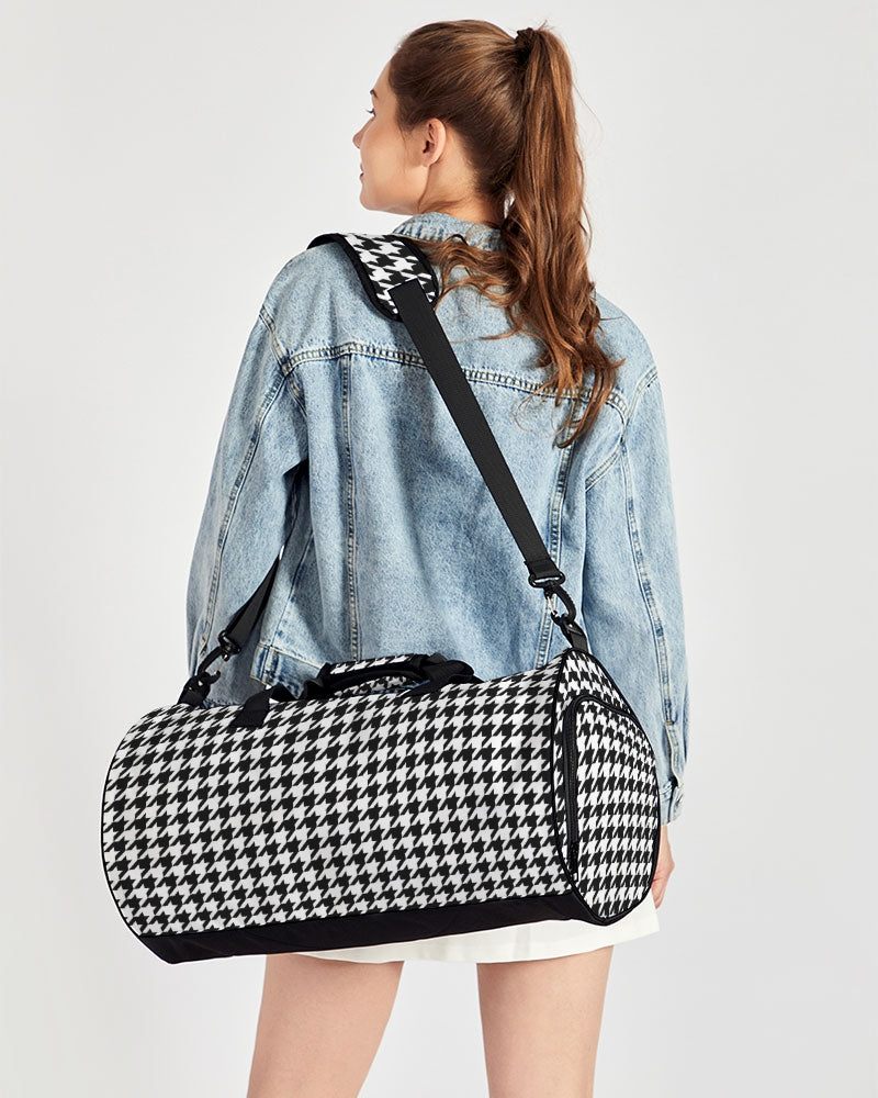 V Legend NYC Stylist Sports Duffle Bag