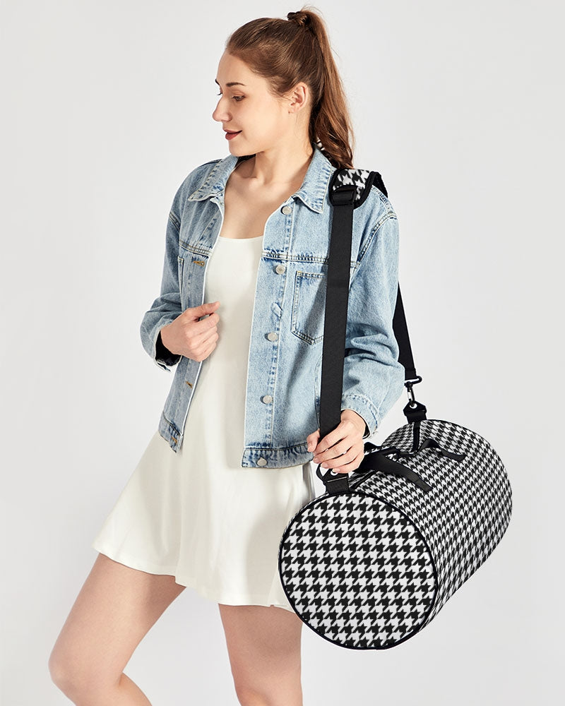 V Legend NYC Stylist Sports Duffle Bag